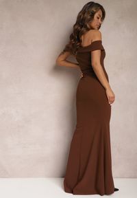 Renee - Brązowa Taliowana Sukienka Maxi z Rozcięciem Perlina. Kolor: brązowy. Długość rękawa: na ramiączkach. Typ sukienki: rozkloszowane. Styl: elegancki. Długość: maxi #4