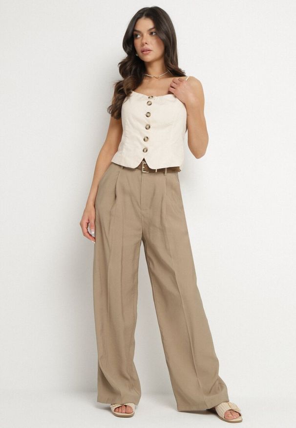Born2be - Beżowe Spodnie o Garniturowym Kroju z Szeroką Nogawką i Wysokim Stanem Efrimera. Stan: podwyższony. Kolor: beżowy. Styl: elegancki