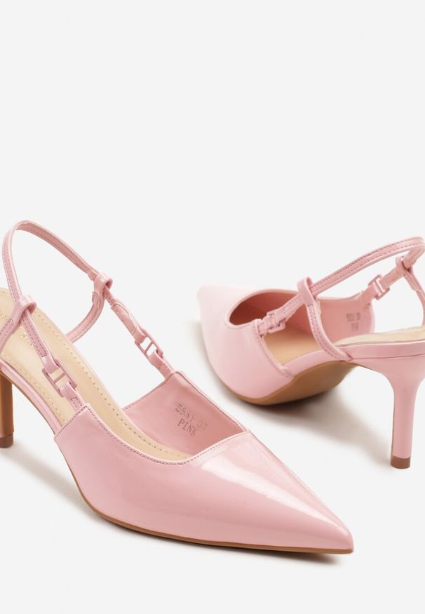 Born2be - Różowe Sandały Lakierowane na Szpilce z Noskiem w Szpic Odisene. Okazja: na co dzień. Kolor: różowy. Materiał: lakier. Obcas: na szpilce. Styl: elegancki, casual