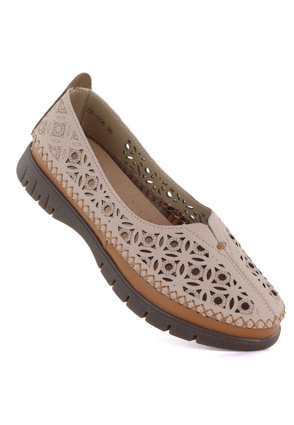 Skórzane półbuty damskie ażurowe beżowe Sergio Leone SP006. Kolor: beżowy. Materiał: skóra. Szerokość cholewki: normalna. Wzór: ażurowy