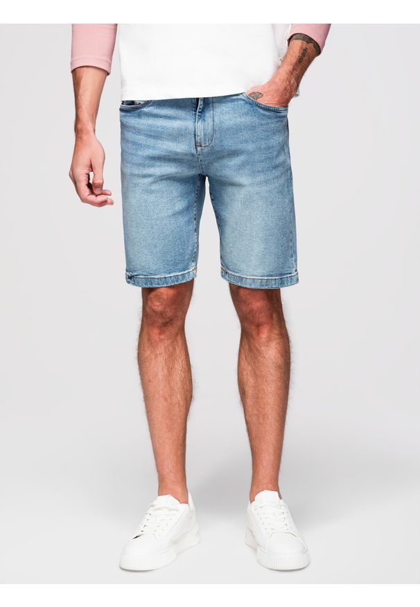 Ombre Clothing - Denimowe męskie szorty o klasycznym kroju – jasnoniebieskie V2 - Rozmiar: L. Kolor: niebieski. Materiał: jeans, bawełna, elastan, skóra. Wzór: aplikacja. Sezon: lato. Styl: klasyczny