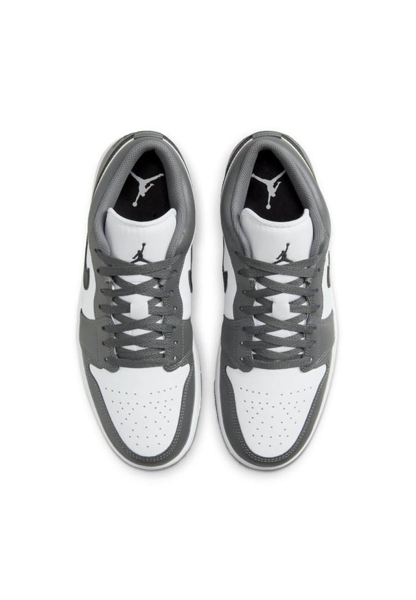 Nike Air Jordan 1 Low Iron Grey Sneakersy męskie. Okazja: na co dzień. Kolor: szary. Materiał: skóra. Szerokość cholewki: normalna. Model: Nike Air Jordan