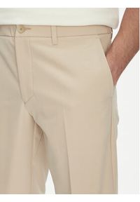 BOSS Szorty materiałowe S_Commuter_10.5 inch 50540337 Beżowy Slim Fit. Kolor: beżowy. Materiał: syntetyk #4