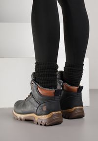 Born2be - Granatowe Traperki Sportowe Mocno Ocieplone Vimee. Okazja: na spacer, na co dzień. Kolor: niebieski. Sezon: zima. Styl: sportowy #2