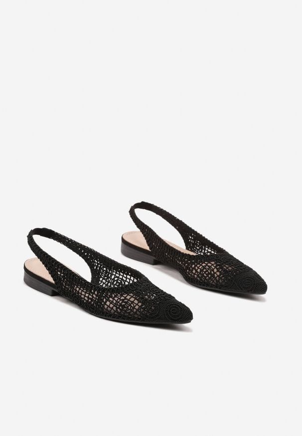 Renee - Czarne Ażurowe Sandały Slingback ze Szpiczastym Noskiem Eridoria. Okazja: na imprezę, na co dzień, na spacer. Nosek buta: szpiczasty. Kolor: czarny. Wzór: ażurowy. Styl: klasyczny, casual, elegancki