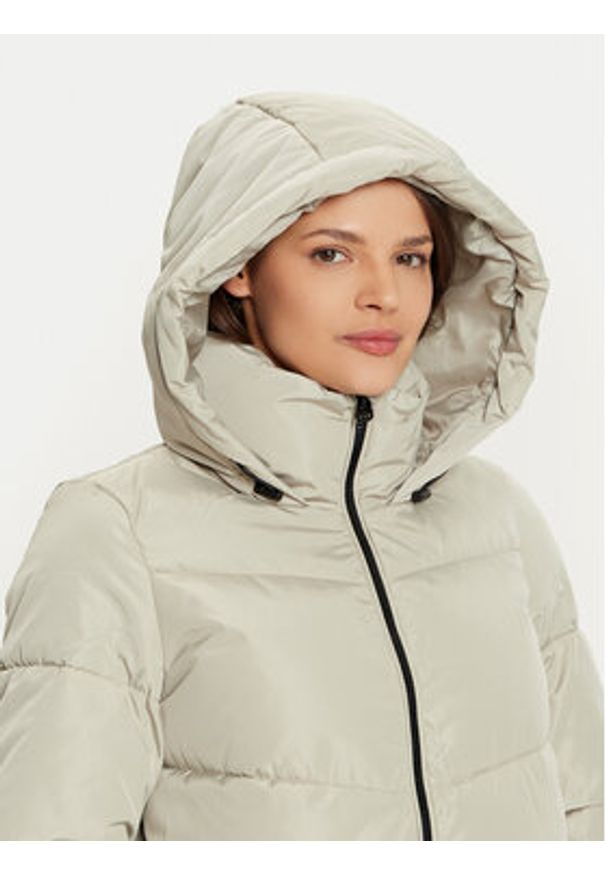 Vero Moda Płaszcz zimowy Halsey 10290436 Beżowy Regular Fit. Kolor: beżowy. Materiał: syntetyk. Sezon: zima