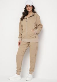 Born2be - Ciemnobeżowy Komplet Dresowy Bluza z Kapturem i Joggery Rerialda. Kolor: beżowy. Materiał: dresówka #1