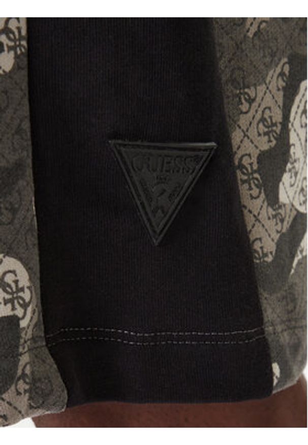 Guess Szorty sportowe Z6RD00 K9YI1 Szary Regular Fit. Kolor: szary. Materiał: bawełna. Styl: sportowy