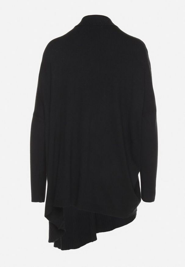 Born2be - Czarny Golf z Wiskozą o Asymetrycznym Kroju i Nietoperzowych Rękawach Reandriael. Okazja: na co dzień, na spotkanie biznesowe. Typ kołnierza: golf. Kolor: czarny. Materiał: wiskoza. Styl: biznesowy, klasyczny, casual, elegancki