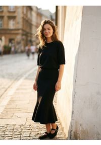 Sinsay - Sweter z krótkim rękawem - czarny. Kolor: czarny. Długość rękawa: krótki rękaw. Długość: krótkie #1