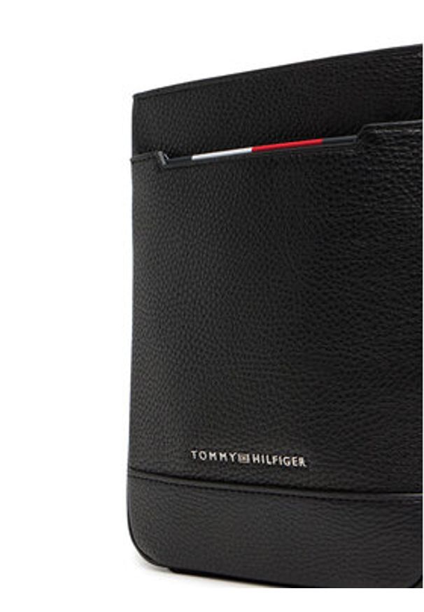 TOMMY HILFIGER - Tommy Hilfiger Saszetka Th Central Mini Crossover AM0AM13487 Czarny. Kolor: czarny. Materiał: skóra