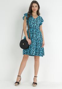 Born2be - Niebiesko-Granatowa Sukienka Mini z Wiskozy z Falbanką Przy Ramionach i na Dole Jaysing. Kolor: niebieski. Materiał: wiskoza. Długość: mini #5