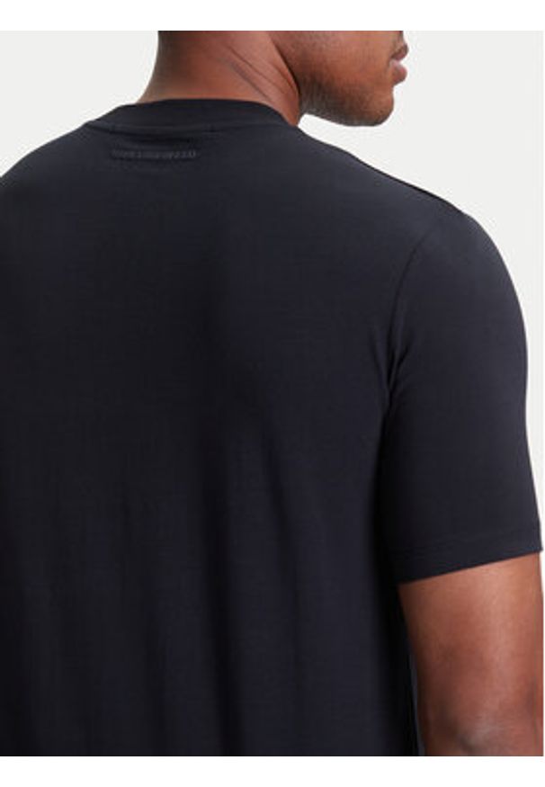 Karl Lagerfeld - KARL LAGERFELD T-Shirt 755750 553221 Granatowy Regular Fit. Typ kołnierza: dekolt w karo. Kolor: niebieski. Materiał: bawełna