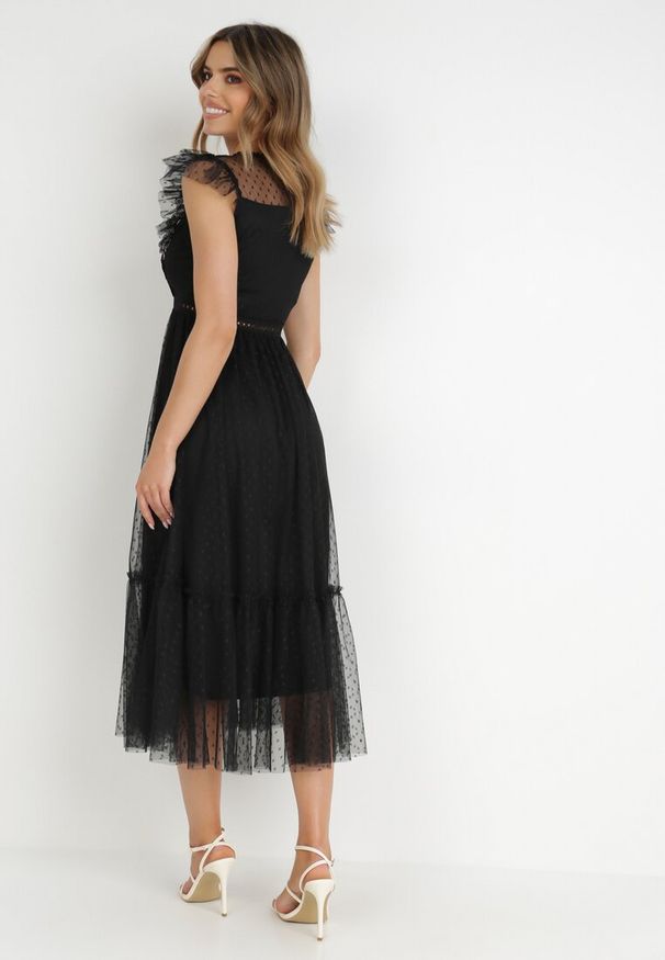 Born2be - Czarna Sukienka Aedusa. Kolor: czarny. Materiał: tiul, koronka. Długość rękawa: krótki rękaw. Wzór: ażurowy, kropki, koronka. Styl: wizytowy. Długość: midi