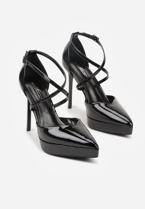 Renee - Czarne Szpilki z Platformą i Przeplatanymi Paskami Ferinela. Zapięcie: pasek. Kolor: czarny. Materiał: jeans. Obcas: na platformie. Styl: elegancki. Wysokość obcasa: średni