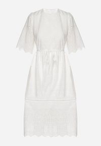 Born2be - Biała Bawełniana Ażurowa Sukienka Ozdobiona Paskiem Zelozi. Okazja: na co dzień. Kolor: biały. Materiał: bawełna. Wzór: ażurowy, aplikacja. Styl: casual, elegancki #6