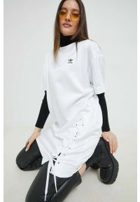 adidas Originals sukienka Always Original kolor biały mini prosta. Okazja: na co dzień. Kolor: biały. Materiał: włókno, materiał. Typ sukienki: proste. Styl: casual. Długość: mini #1