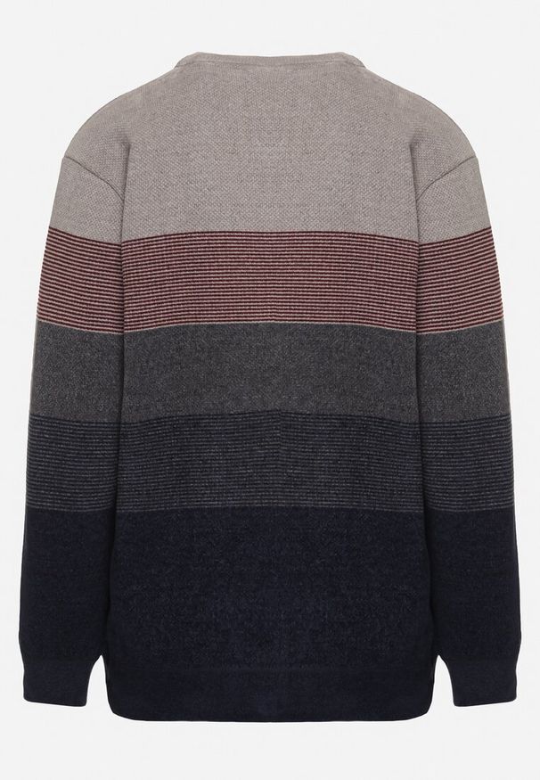 Born2be - Ciemnobeżowy Sweter z Wełną w Paski Ettarine. Okazja: na co dzień. Kolekcja: plus size. Kolor: beżowy. Materiał: wełna. Wzór: paski. Styl: klasyczny, casual, elegancki