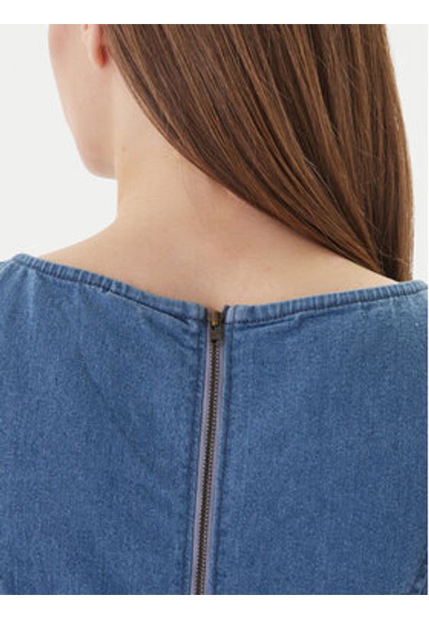 Vero Moda Sukienka jeansowa Kiara 10346411 Niebieski Regular Fit. Kolor: niebieski. Materiał: bawełna