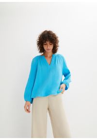 bonprix - Bluzka muślinowa oversize. Typ kołnierza: dekolt w serek. Kolor: niebieski. Materiał: bawełna. Sezon: lato #1