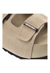 Big-Star - Sandały damskie Big Star, cholewka ze skóry naturalnej zamszowej z regulowanymi paskami na grubej platformie, beżowe, TT274235. Zapięcie: pasek. Kolor: beżowy. Materiał: skóra, zamsz. Obcas: na platformie #4