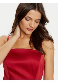 Guess Sukienka koktajlowa W5RK42 WH0M2 Czerwony Slim Fit. Kolor: czerwony. Materiał: satyna, syntetyk. Styl: wizytowy