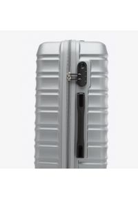 Wittchen - Średnia walizka z ABS-u z żebrowaniem szara. Kolor: szary. Materiał: guma #6