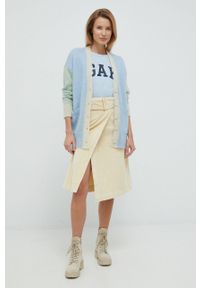 GAP t-shirt bawełniany kolor niebieski. Kolor: niebieski. Materiał: bawełna. Długość rękawa: krótki rękaw. Długość: krótkie. Wzór: nadruk #5