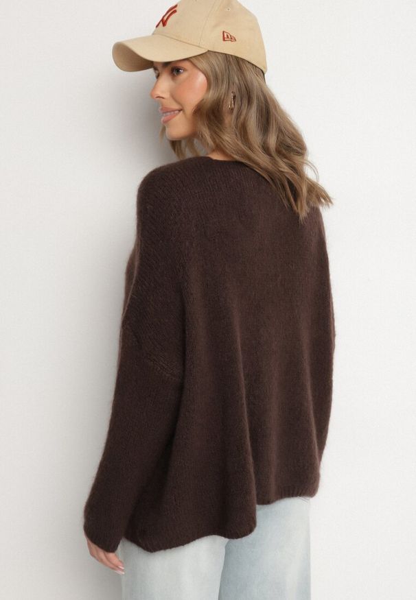 Born2be - Brązowy Kardigan z Dekoltem w Serek z Dzianiny z Wełną i Moherem Lismio. Okazja: na co dzień. Typ kołnierza: dekolt w serek. Kolor: brązowy. Materiał: moher, wełna, dzianina. Styl: casual, elegancki