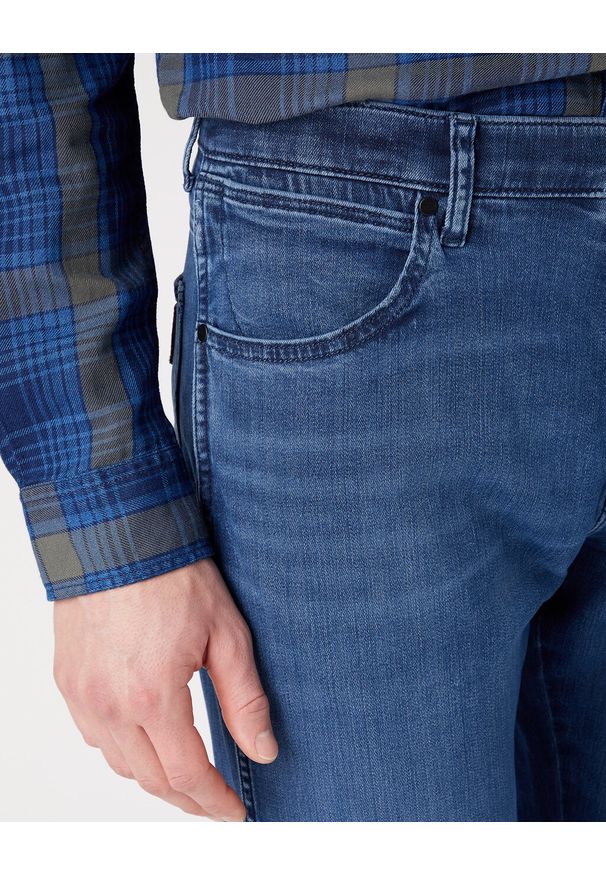Wrangler - WRANGLER MĘSKIE SPODNIE JEANSOWE RIVER APOLLO 112341400 W17T007128