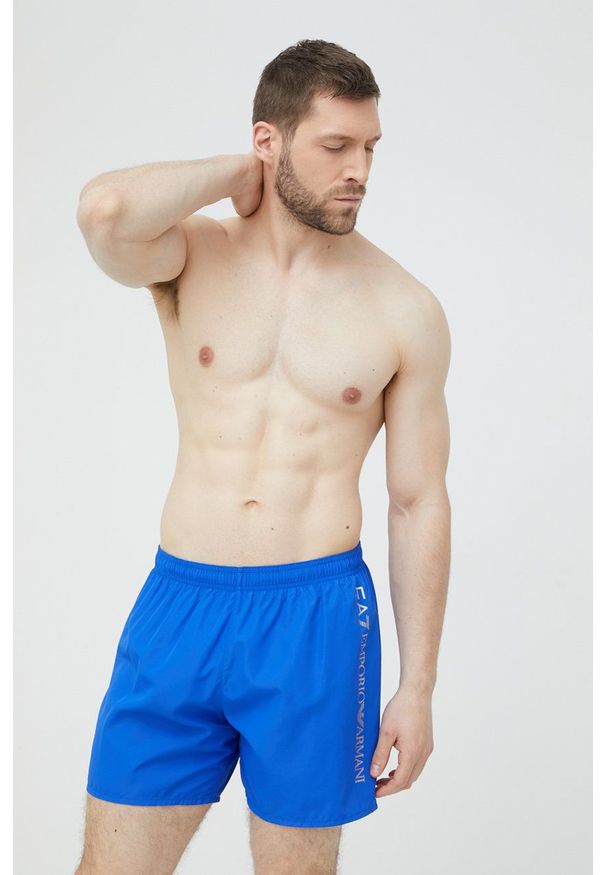 EA7 Emporio Armani Szorty kąpielowe. Kolor: niebieski. Materiał: tkanina. Wzór: nadruk
