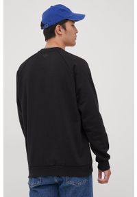 adidas Originals bluza HT1649 męska kolor czarny gładka. Okazja: na co dzień. Kolor: czarny. Materiał: włókno, dzianina, materiał. Długość rękawa: raglanowy rękaw. Wzór: gładki. Styl: casual #3