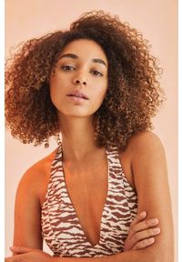 Women Secret - women'secret jednoczęściowy strój kąpielowy BAMBOO kolor beżowy lekko usztywniona miseczka 5525789. Kolor: beżowy. Materiał: poliamid #2