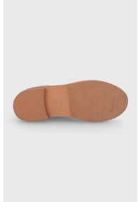 Pepe Jeans Botki zamszowe dziecięce Mika Basic kolor brązowy. Nosek buta: okrągły. Kolor: brązowy. Materiał: zamsz