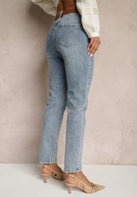 Renee - Jasnoniebieskie Jeansy Mom Fit Regular Waist Felvenna. Okazja: na co dzień. Kolor: niebieski. Styl: casual, elegancki, klasyczny