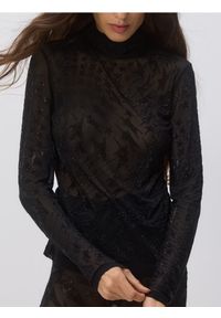 Reserved - Golf z ozdobną aplikacją - czarny. Typ kołnierza: golf. Kolor: czarny. Materiał: dzianina. Wzór: aplikacja #1