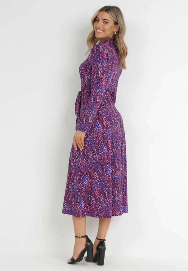 Born2be - Fioletowo-Niebieska Koszulowa Sukienka Maxi z Wiązanym Paskiem Marlana. Kolor: fioletowy. Materiał: materiał. Długość rękawa: długi rękaw. Typ sukienki: koszulowe. Długość: maxi