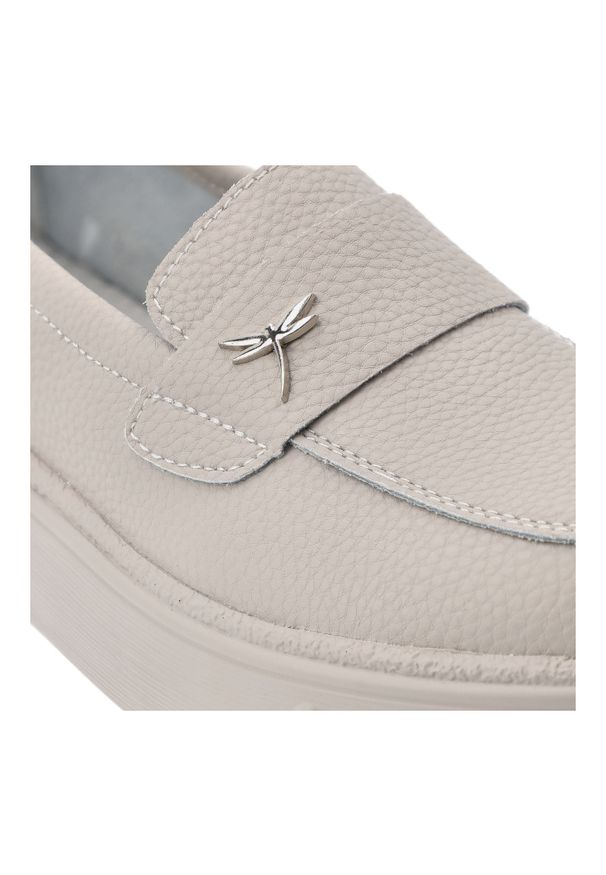 Półbuty damskie Vinceza, cholewka ze skóry naturalnej licowej wsuwany fason z ozdobnym elementem, beżowe, 93218. Okazja: na co dzień. Kolor: beżowy. Materiał: skóra. Szerokość cholewki: normalna. Wzór: aplikacja. Styl: klasyczny, casual