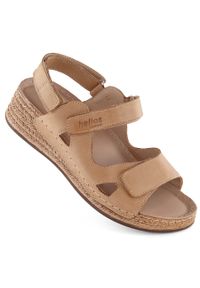 Skórzane komfortowe sandały damskie na koturnie jasno brązowe Helios 138.07. Kolor: brązowy. Materiał: skóra. Obcas: na koturnie