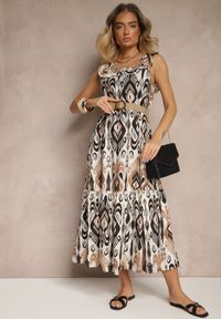 Renee - Czarna Sukienka Rozkloszowana Wiskozowa Wiązana na Plecach we Wzór Boho Turieza. Okazja: na co dzień. Kolor: czarny. Materiał: wiskoza. Typ sukienki: proste. Styl: boho #5