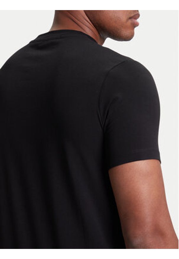 Karl Lagerfeld - KARL LAGERFELD T-Shirt 755087 553235 Czarny Regular Fit. Typ kołnierza: dekolt w karo. Kolor: czarny. Materiał: bawełna