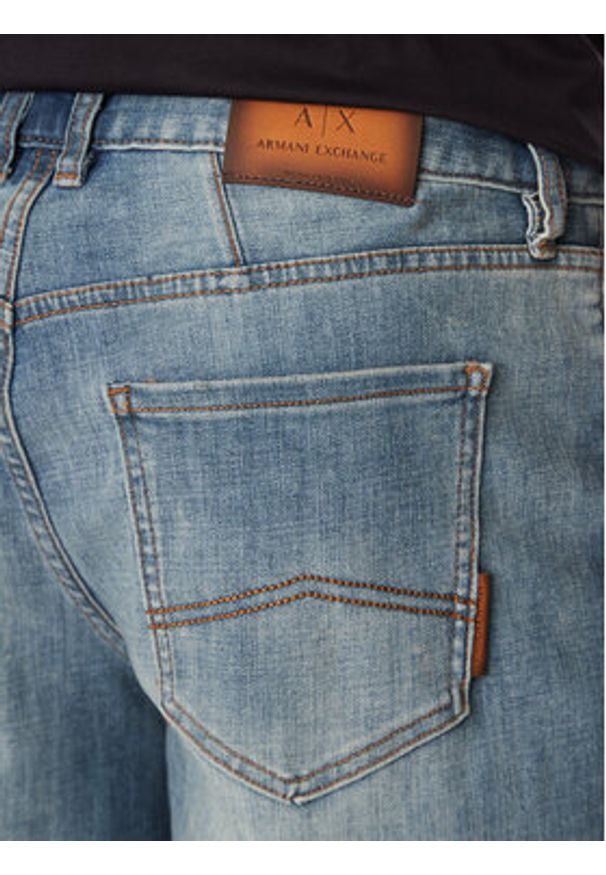 Armani Exchange Szorty jeansowe XM000073 AF13331 MB001 Niebieski Slim Fit. Kolor: niebieski. Materiał: bawełna