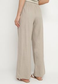Born2be - Beżowe Szerokie Spodnie z Lnem z Gumką w Talii i Kieszeniami Filisela. Okazja: na co dzień, do pracy. Kolor: beżowy. Materiał: len. Styl: elegancki, casual #7