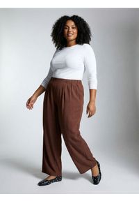 Sinsay - Wiskozowe spodnie palazzo Plus Size - brązowy. Kolekcja: plus size. Kolor: brązowy