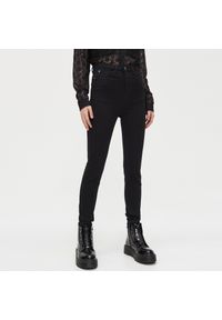 Cropp - Jeansy high waist - Czarny. Stan: podwyższony. Kolor: czarny. Materiał: jeans #1