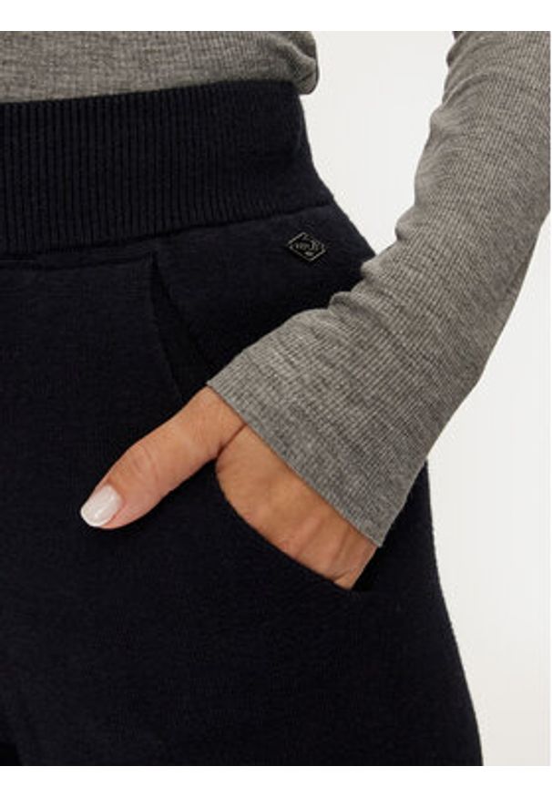 Replay - REPLAY Spodnie dresowe DK3303.000.G23372 Granatowy Regular Fit. Kolor: niebieski. Materiał: wiskoza, syntetyk