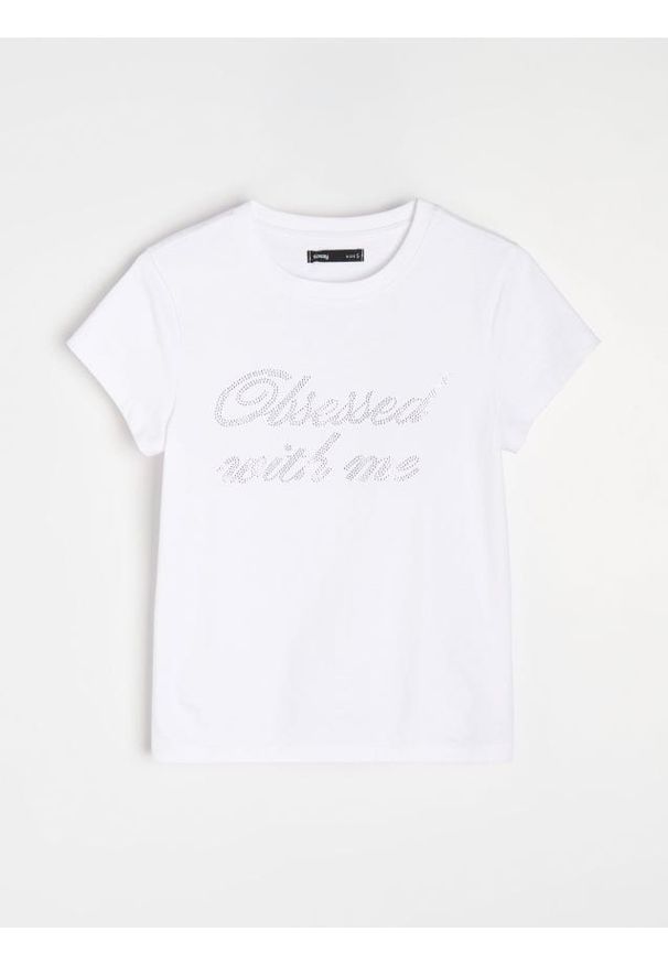 Sinsay - Bawełniana koszulka z błyszczącym napisem "Obsessed with me" - biały. Kolor: biały. Materiał: bawełna. Wzór: napisy