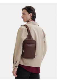 TOMMY HILFIGER - Tommy Hilfiger Saszetka Th Flag Monogram Sling Pack AM0AM14140 Brązowy. Kolor: brązowy. Materiał: skóra #1