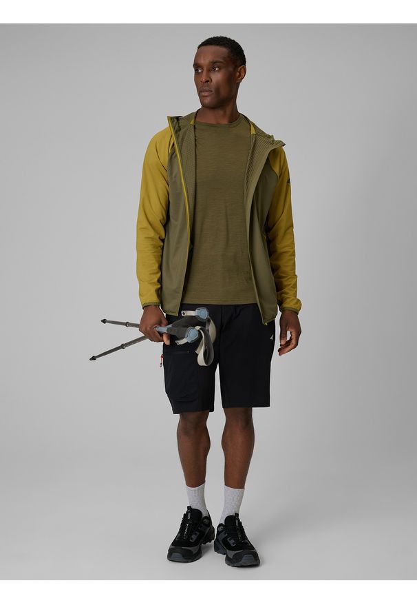 4f - 4F Bluza trekkingowa regular z kapturem męska - khaki M. Typ kołnierza: kaptur. Kolor: oliwkowy, brązowy, wielokolorowy. Długość: długie