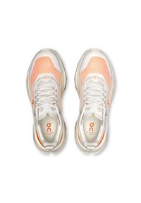 On - ON Cloudpulse Next Sneakersy damskie. Kolor: kremowy. Materiał: materiał. Szerokość cholewki: normalna. Sport: fitness #2